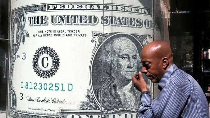 الدولار سجل 29.76 للبيع فى البنك المركزي مع ختام تعاملات اليوم